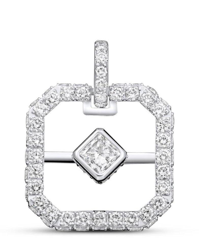 EZEIA Celestial Motion Pendant 2