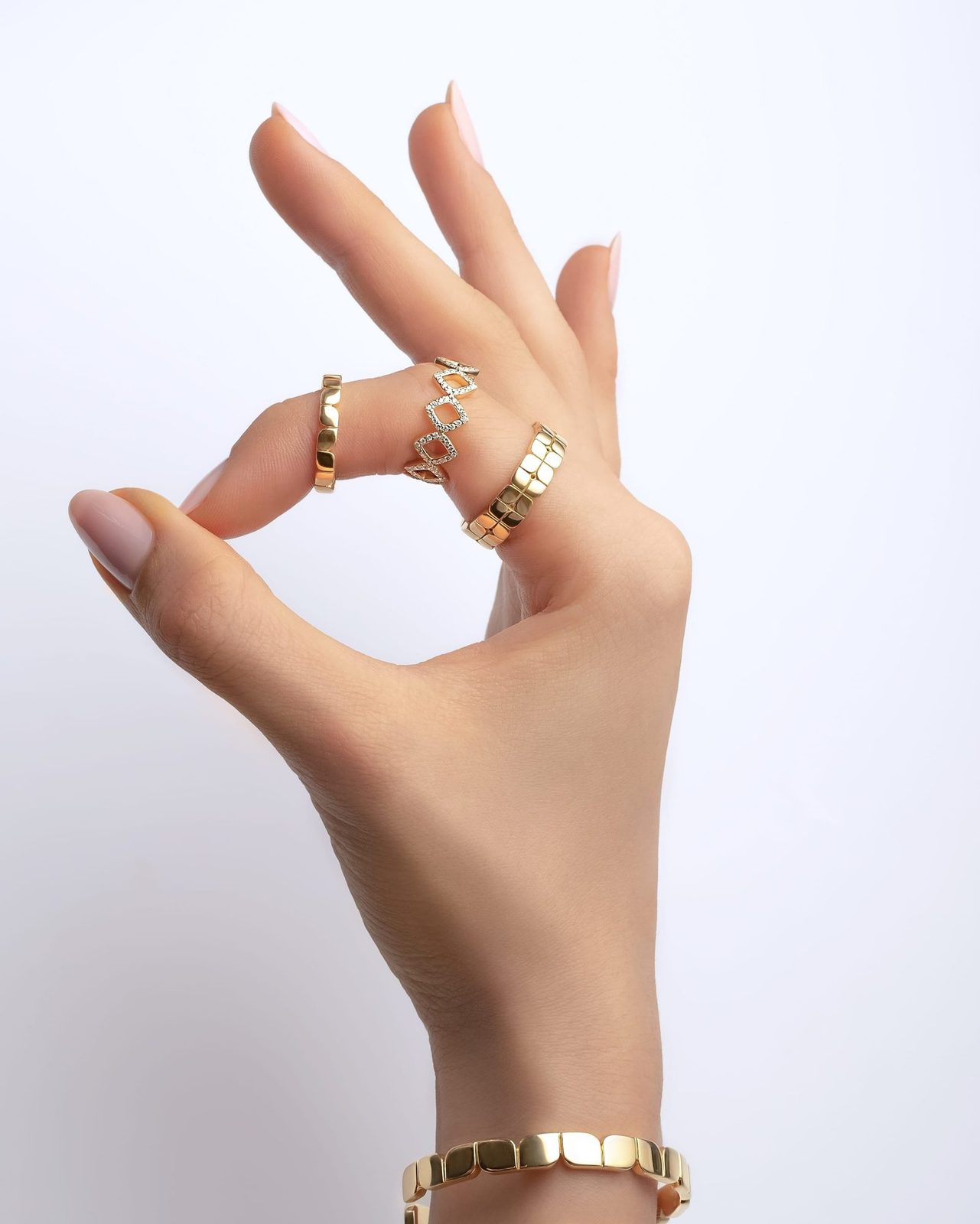 EZEIA Logograph Ring 3
